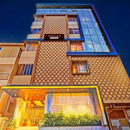 Super Townhouse Indiranagar 호텔 벵갈루루 외부 사진