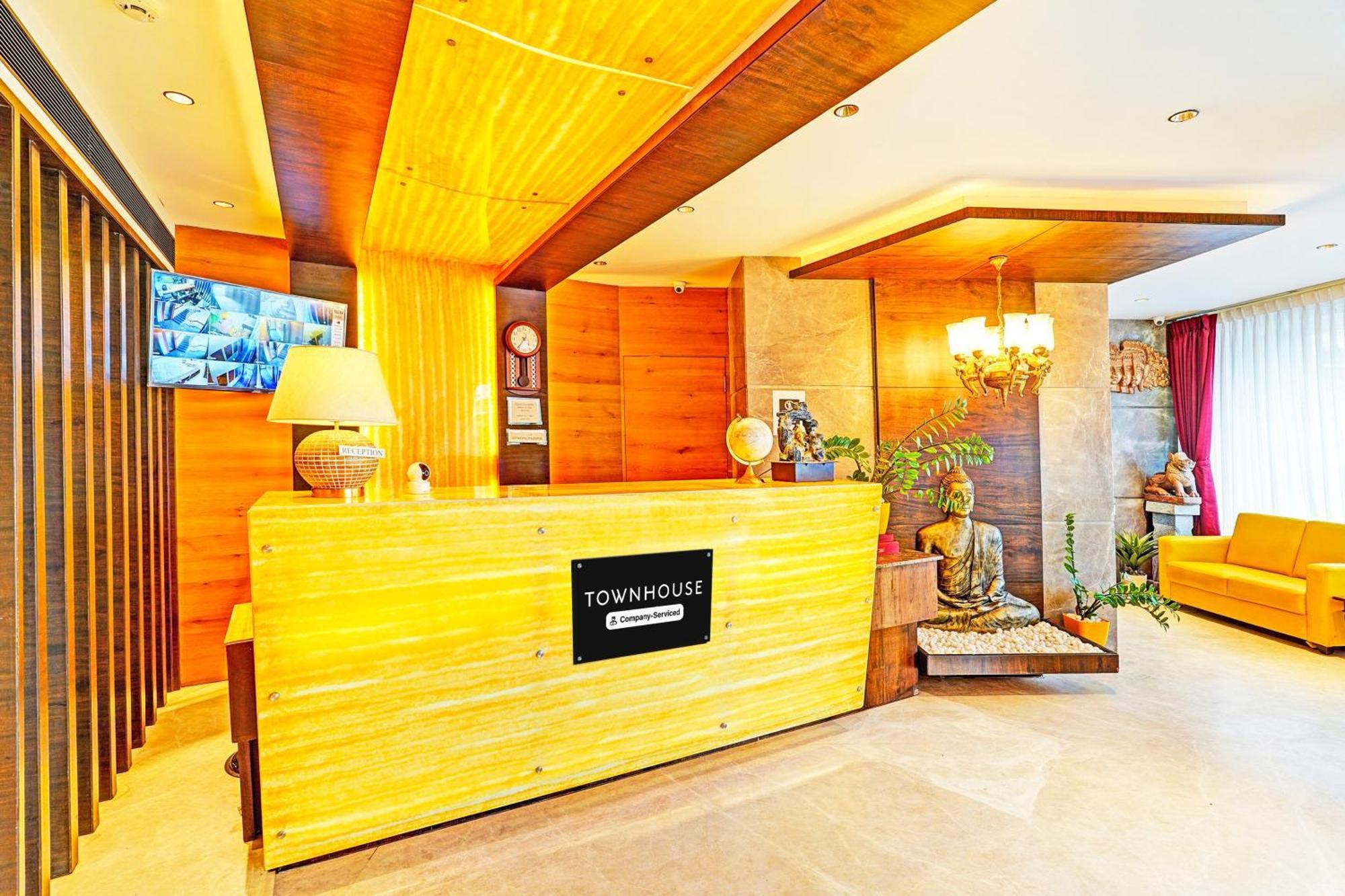Super Townhouse Indiranagar 호텔 벵갈루루 외부 사진