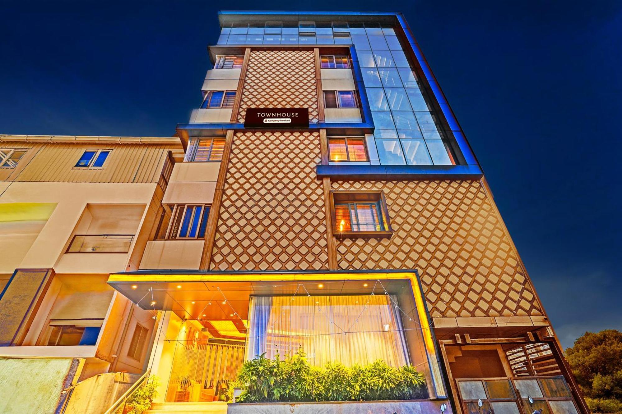 Super Townhouse Indiranagar 호텔 벵갈루루 외부 사진