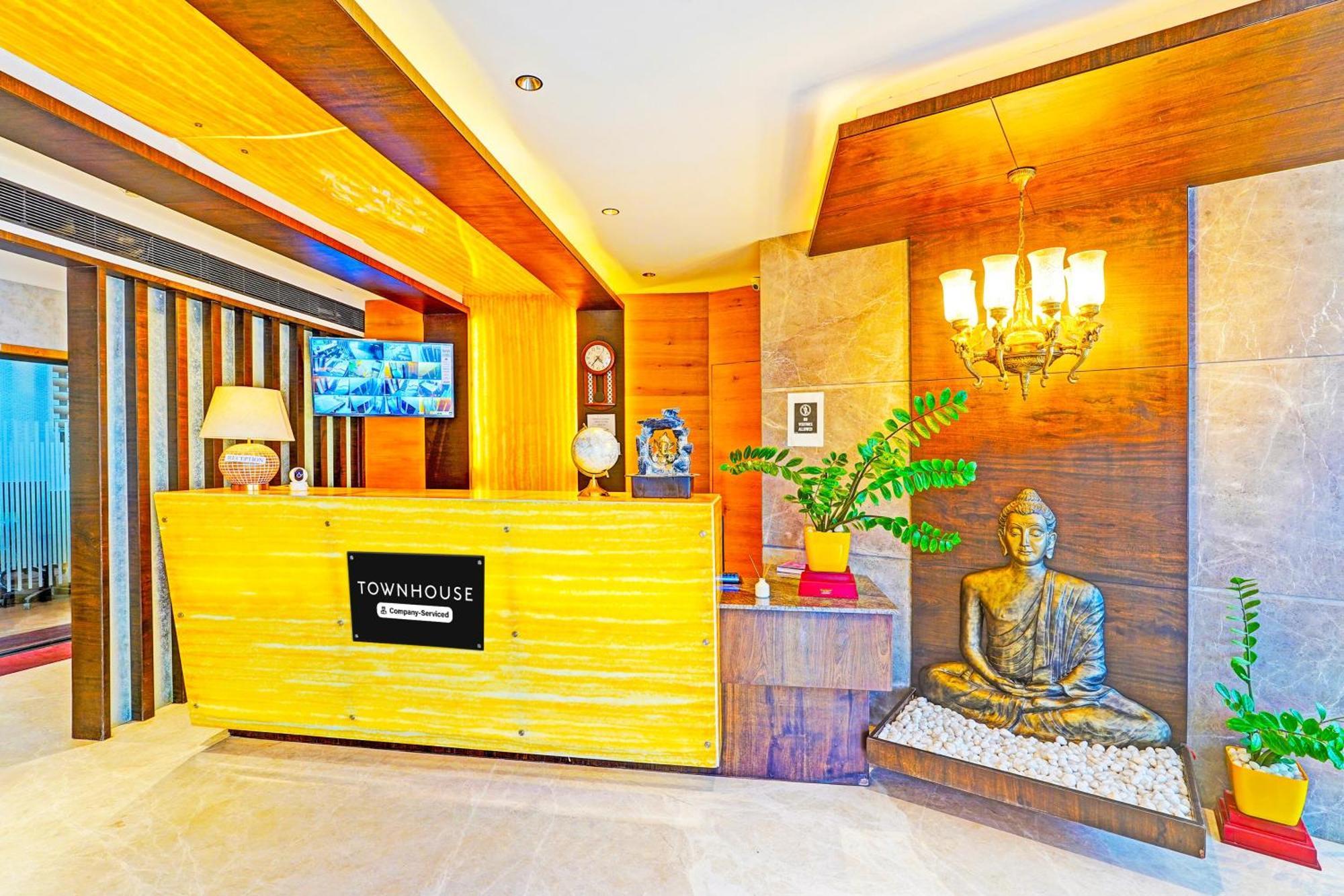 Super Townhouse Indiranagar 호텔 벵갈루루 외부 사진